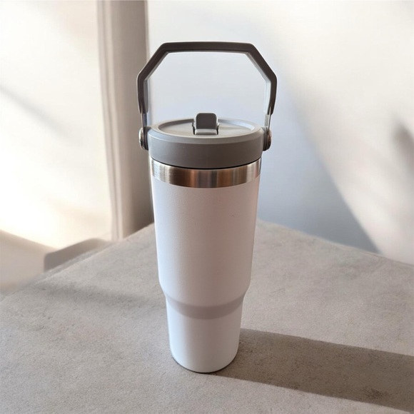 Stanley Ice Flow Flip Straw Tumbler, 30oz - Picture 2 of 4